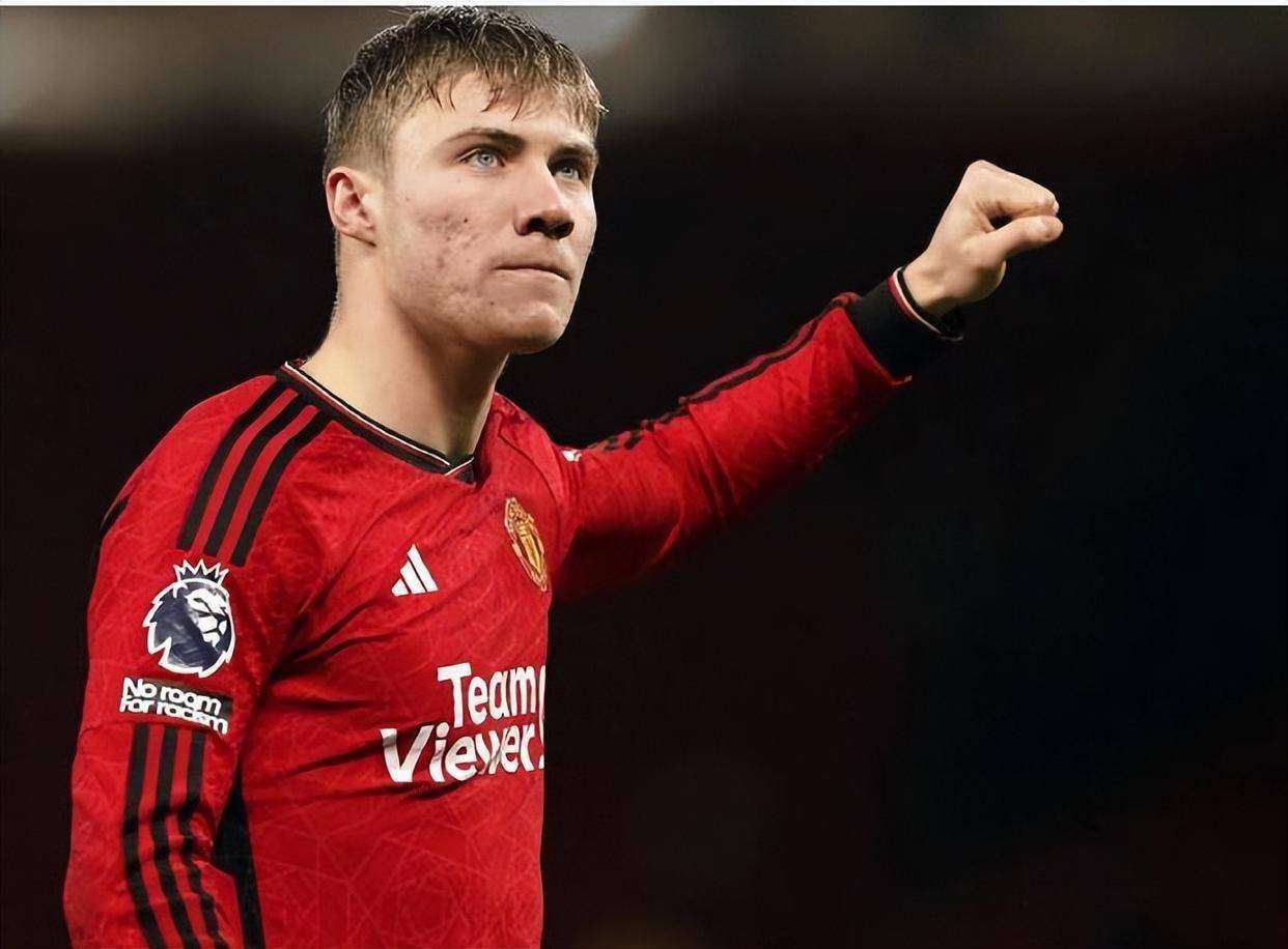 恭喜曼联，旧将重伤7个月，解锁霍伊伦专柜，4000万巨款将到账